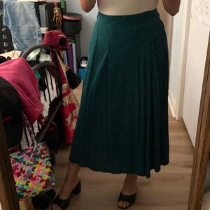 Elegant Green Women's Skirt